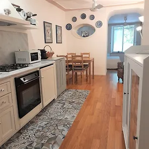 Apartment Vittoria, Naples