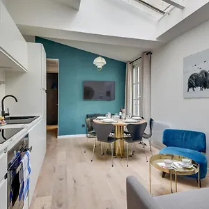 https://141-suite-klein-townhouse-style-apt-marais.fr-paris.fr