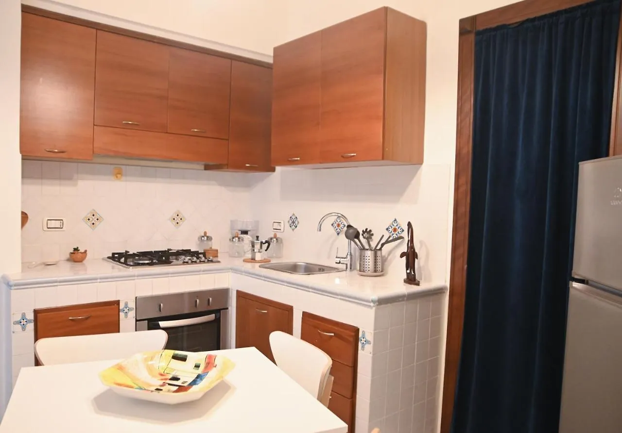 Pagina Storica Di Napoli Apartment 0*, Naples