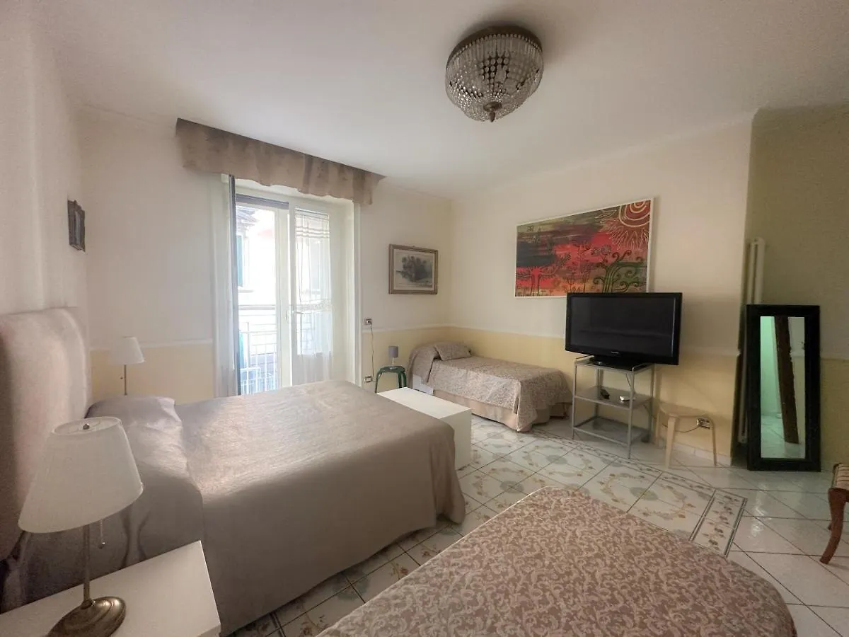 Pagina Storica Di Napoli Apartment 0*, Naples Italy