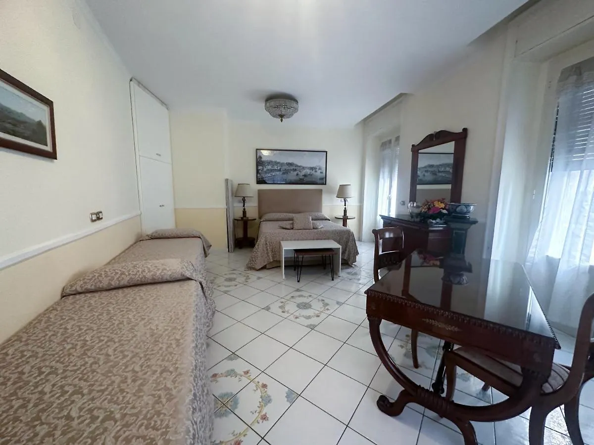 Pagina Storica Di Napoli Apartment Italy