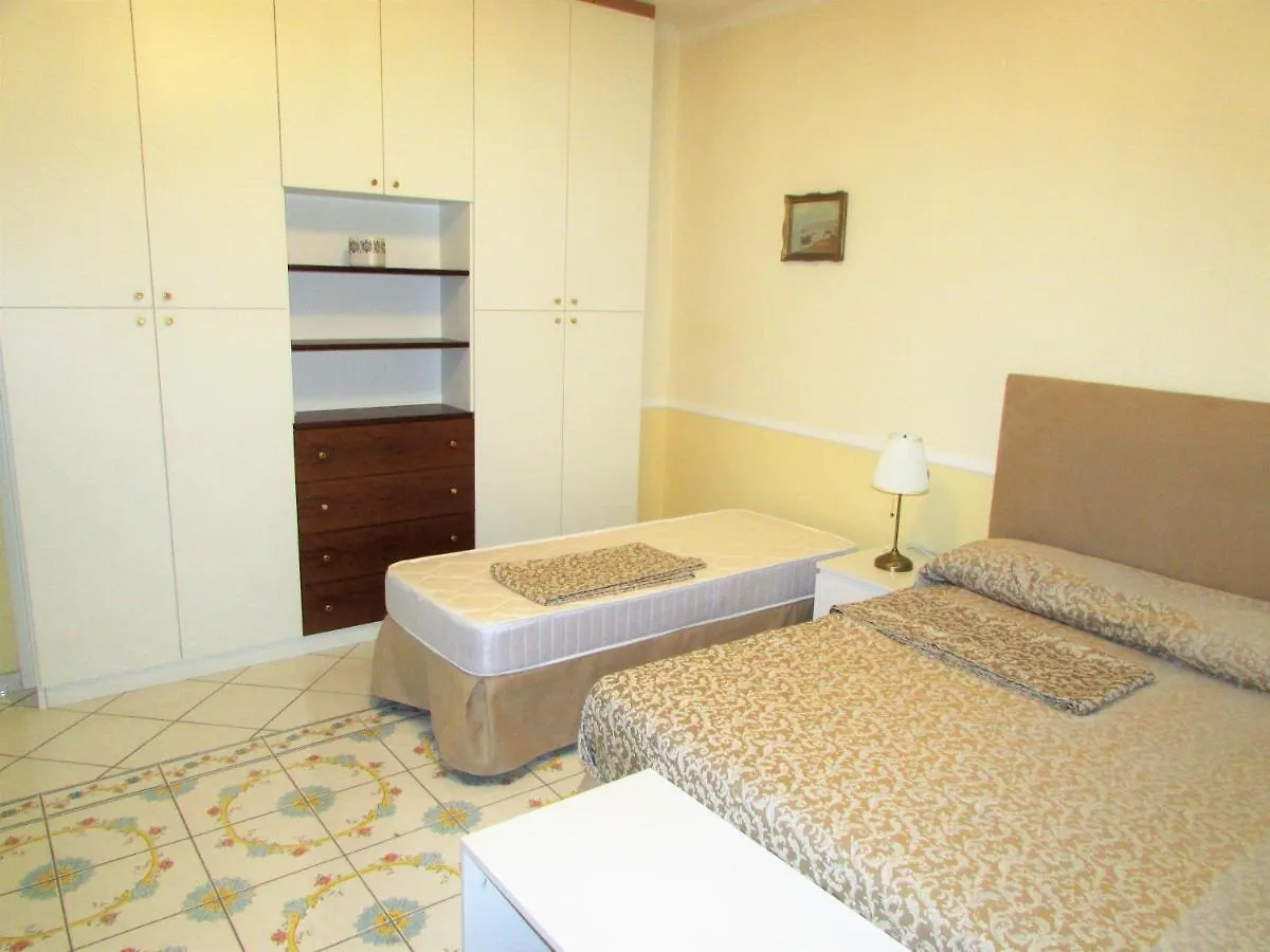 Pagina Storica Di Napoli Apartment 0*, Naples